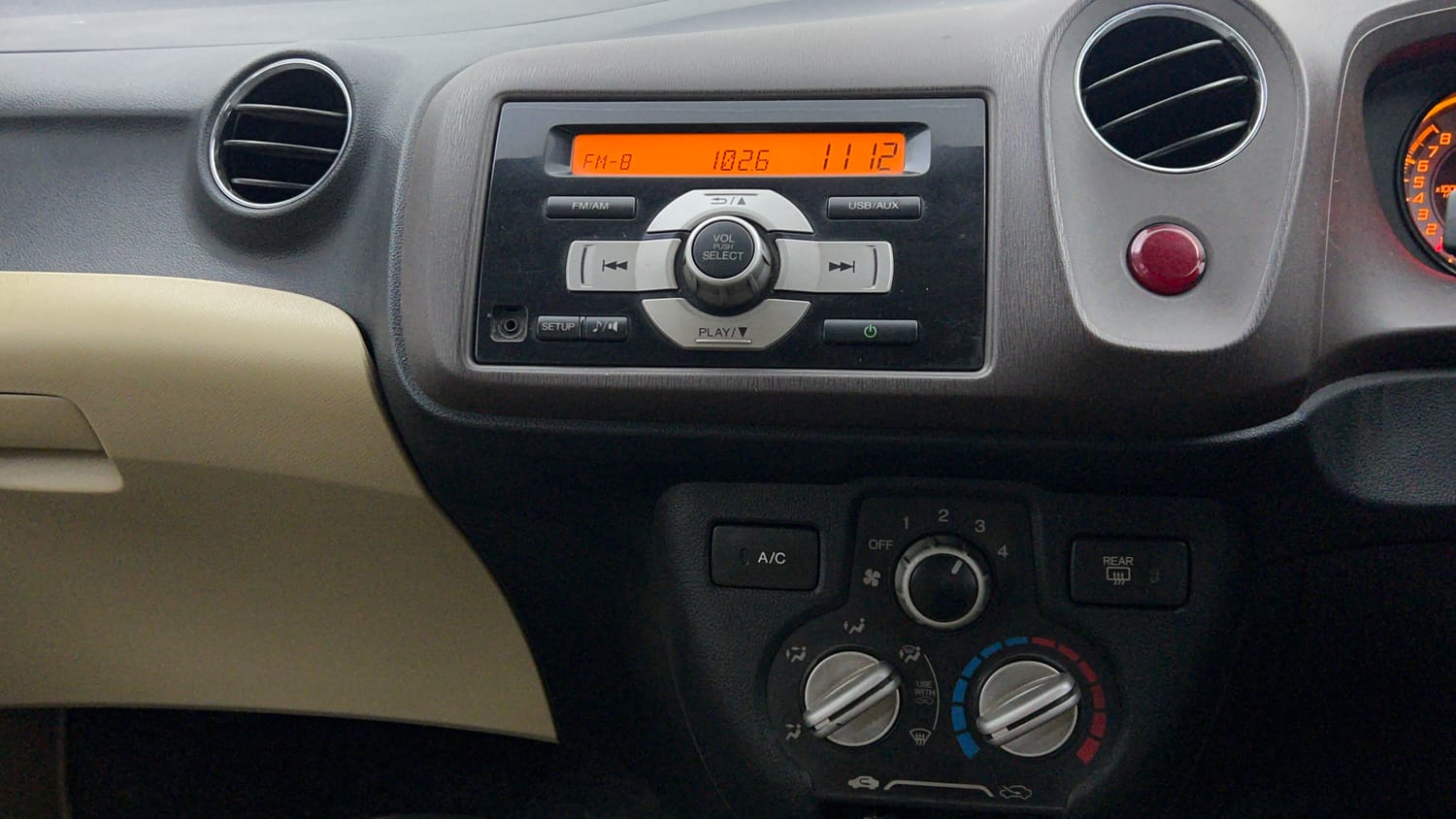 Used 2013 Honda Brio S MT Petrol Manual interior MUSIC SYSTEM & AC CONTROL VIEW