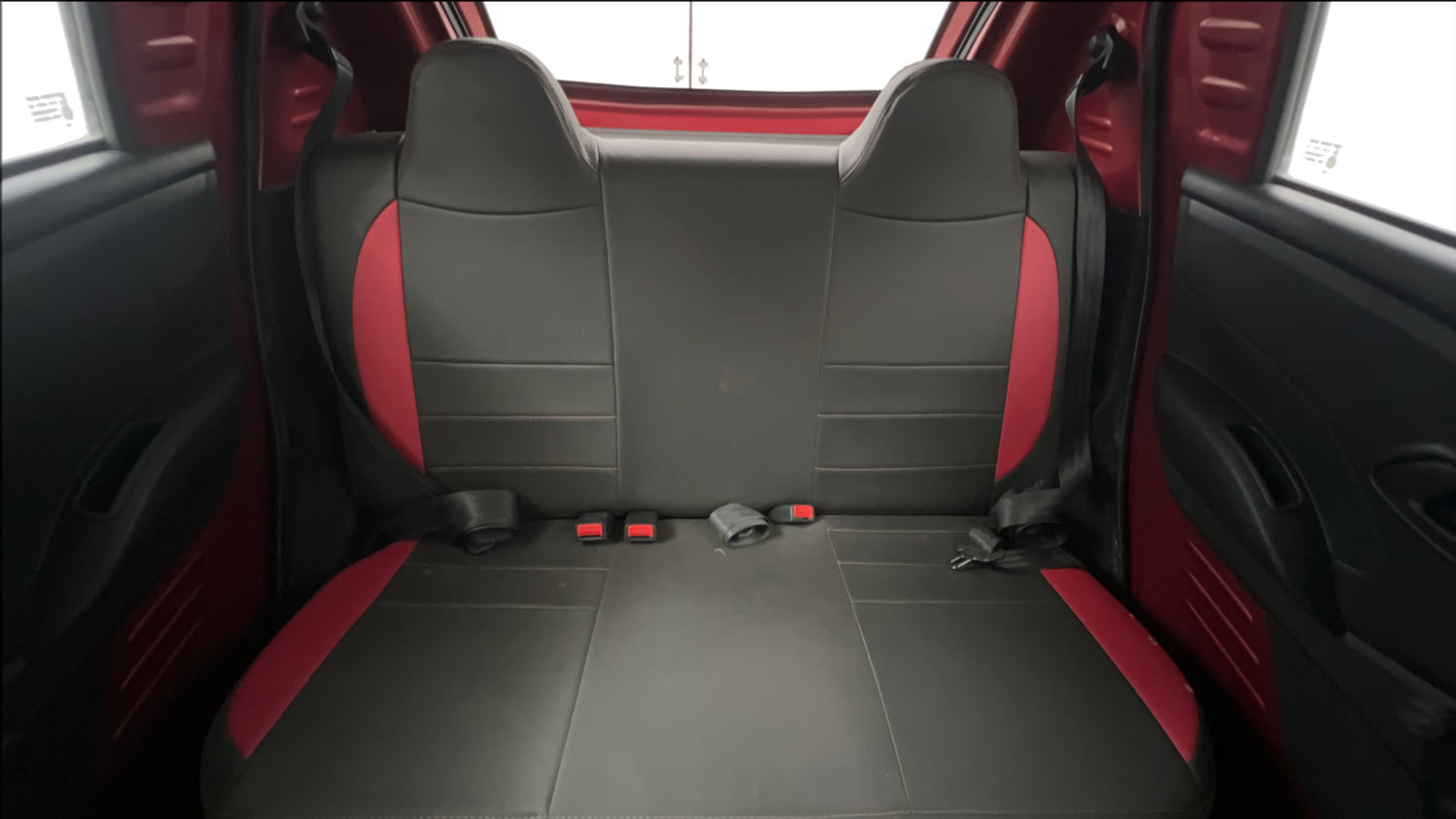 Used 2018 Datsun Redi-GO T(O) 1.0 Petrol Manual interior REAR SEAT CONDITION VIEW