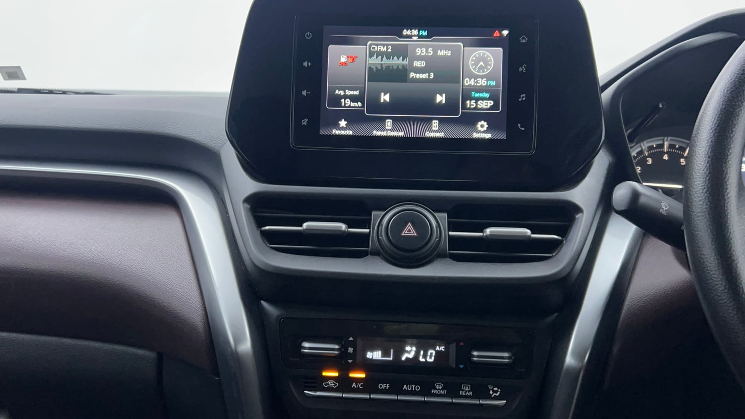 Used 2024 Maruti Suzuki Grand Vitara Delta CNG Cng Manual interior MUSIC SYSTEM & AC CONTROL VIEW