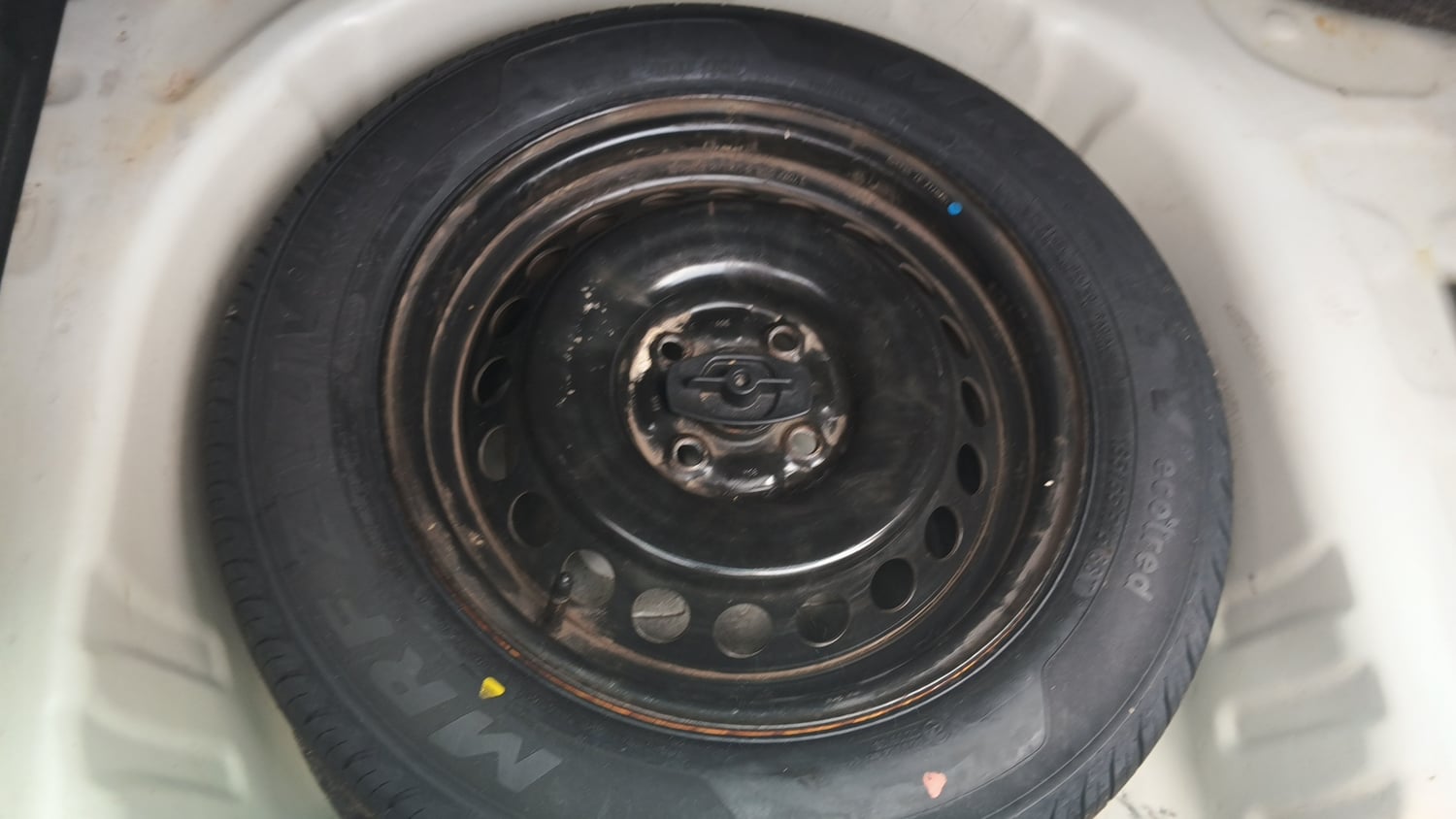 Used 2017 Maruti Suzuki Baleno Delta 1.2 Petrol Manual tyres SPARE TYRE VIEW