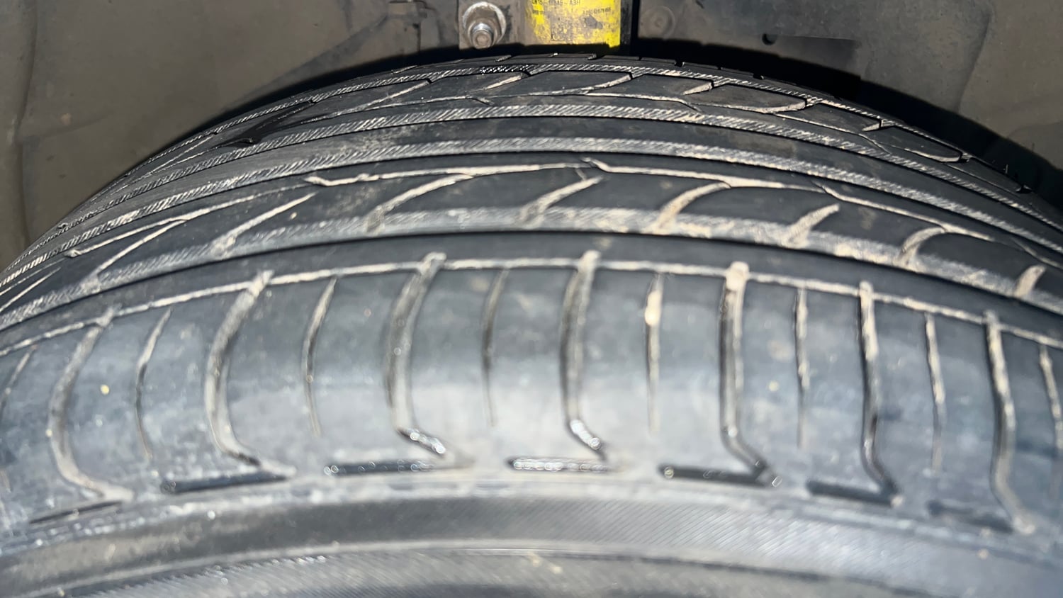 Used 2020 Ford EcoSport S MT 1.5 Ti-VCT Petrol Manual tyres RIGHT FRONT TYRE TREAD VIEW