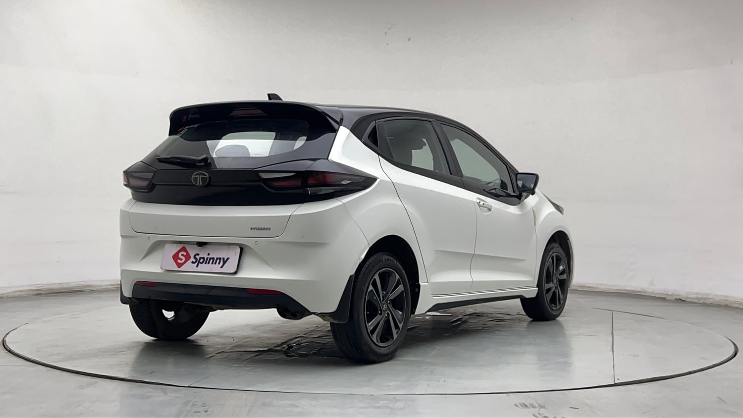 Used 2025 Tata Altroz Racer R2 Petrol Manual exterior RIGHT REAR CORNER VIEW
