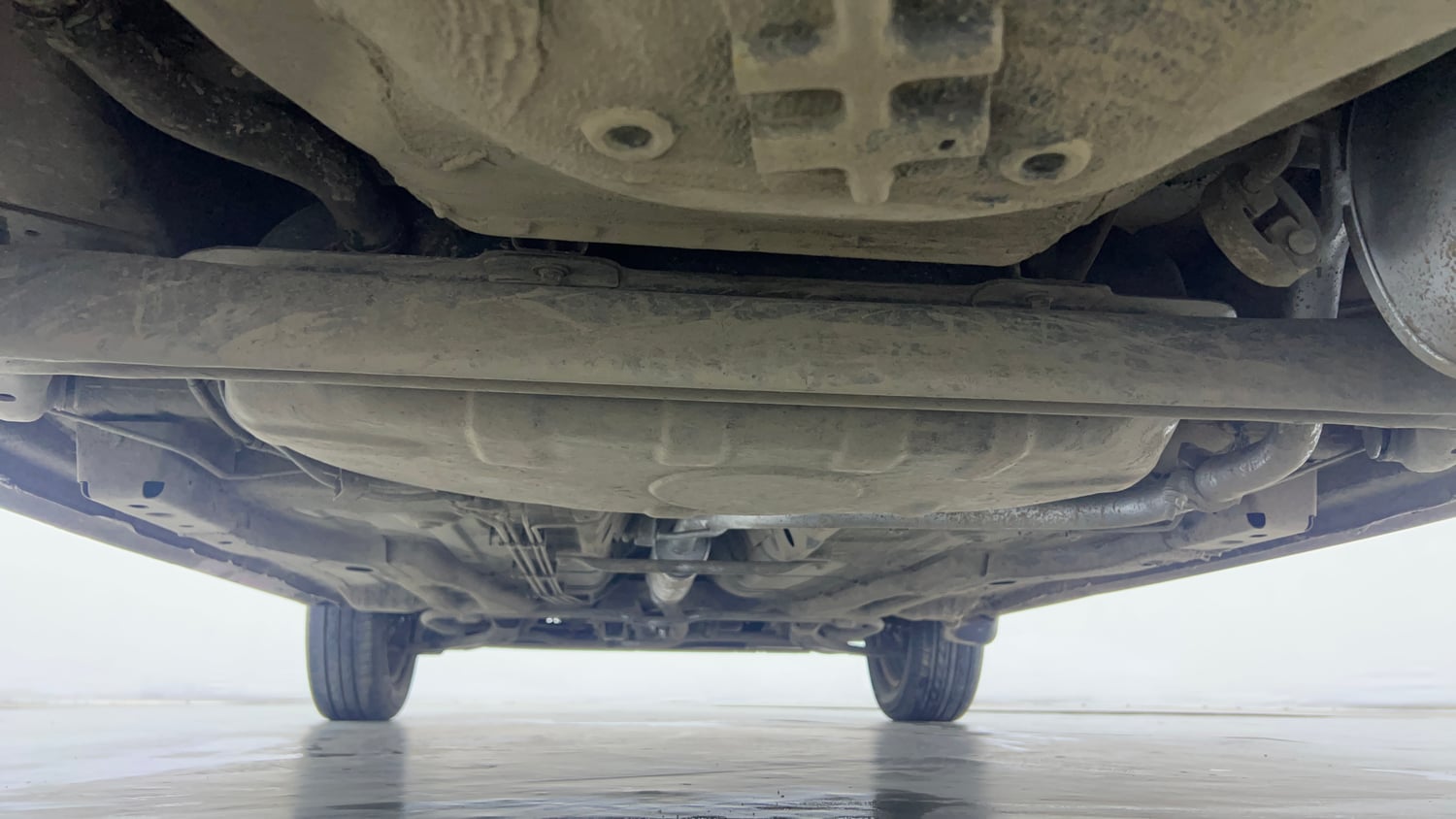 Used 2019 Tata Tiago Revotron XZ w/o Alloy Petrol Manual extra REAR UNDERBODY VIEW (TAKEN FROM REAR)