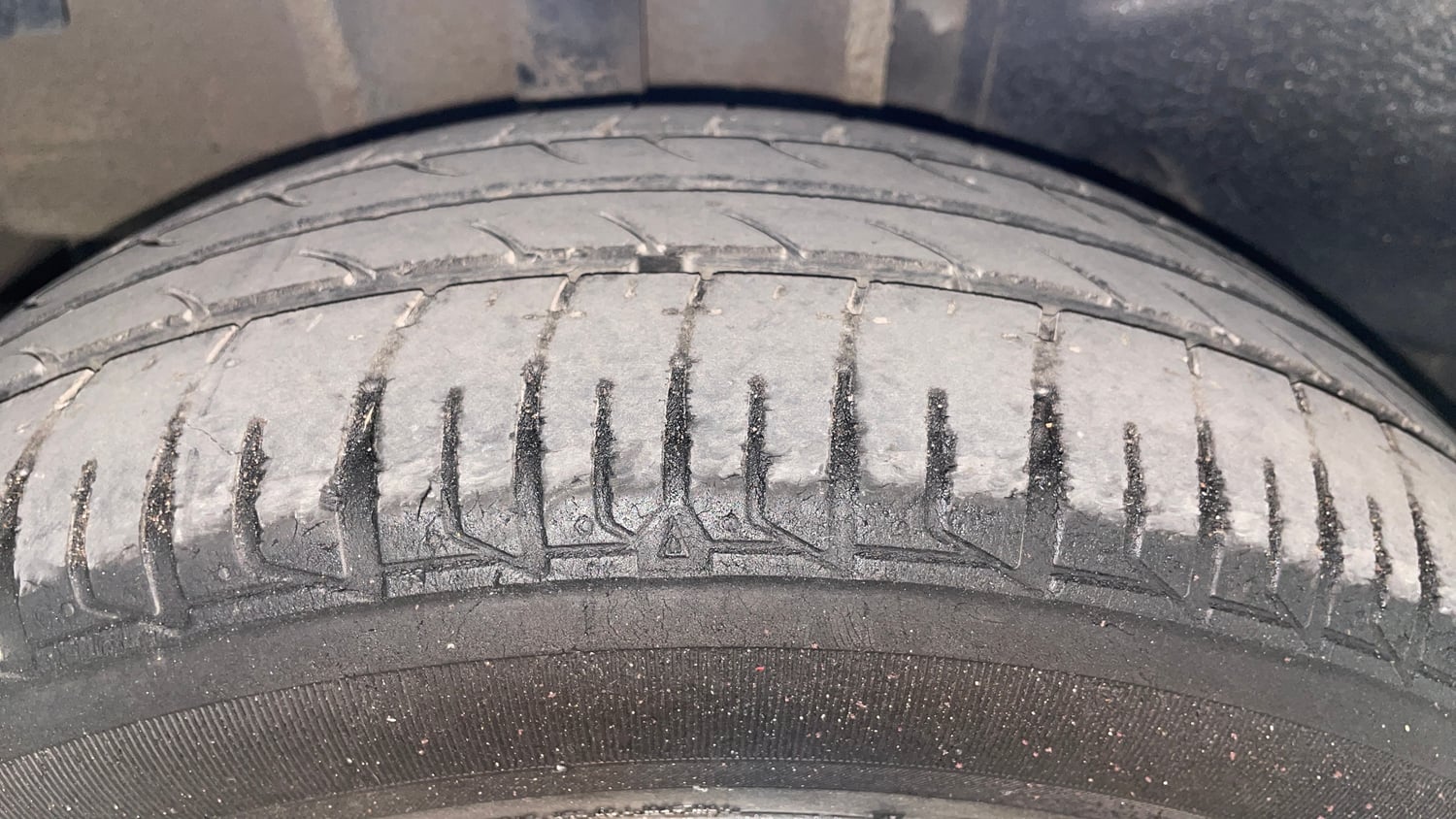 Used 2017 Tata Tiago Revotron XZA Petrol Automatic tyres RIGHT REAR TYRE TREAD VIEW