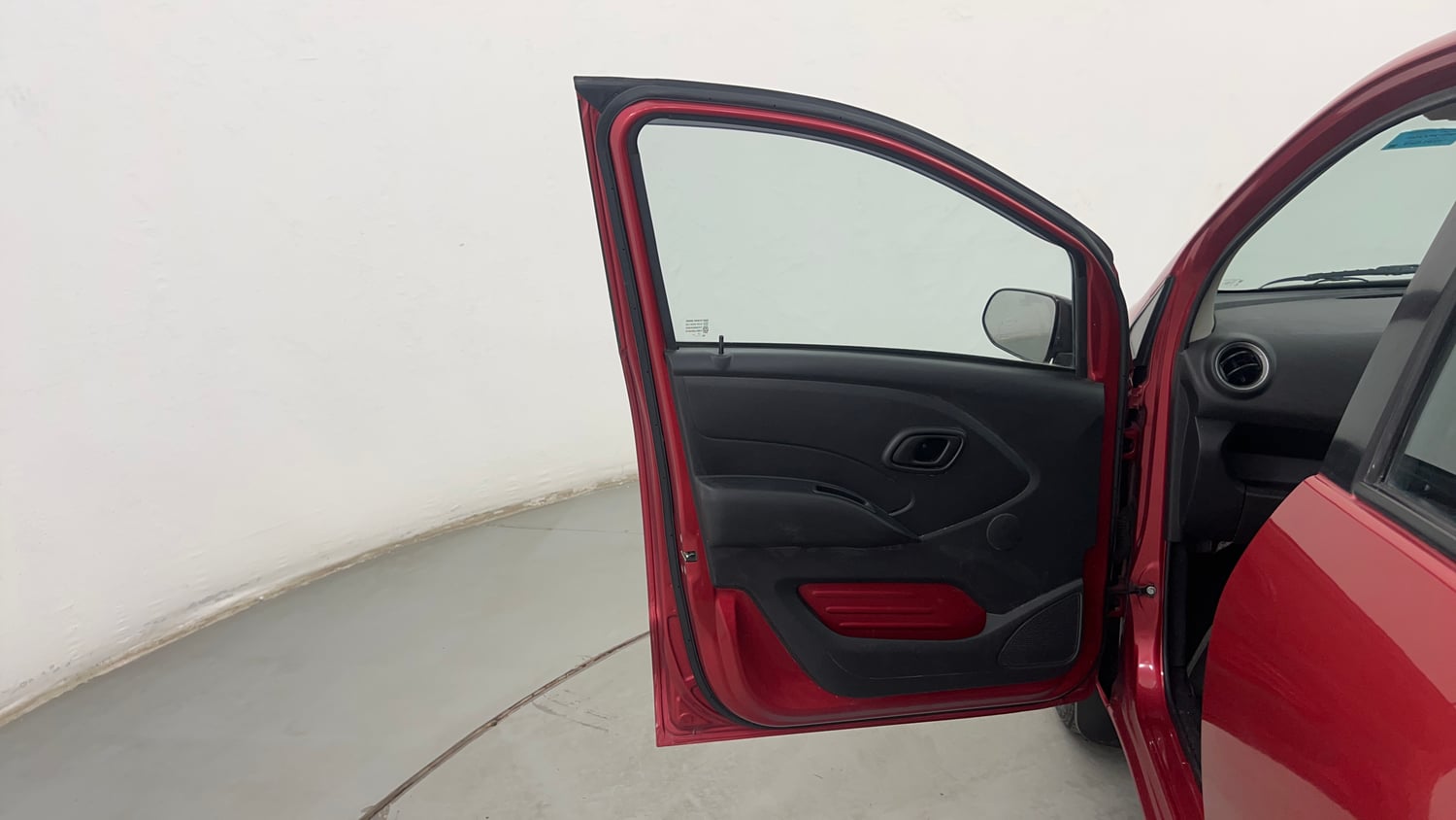 Used 2018 Datsun Redi-GO T(O) 1.0 Petrol Manual interior LEFT FRONT DOOR OPEN VIEW