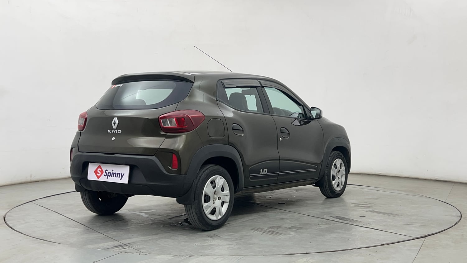 Used 2024 Renault Kwid RXT 1.0L Petrol Manual exterior RIGHT REAR CORNER VIEW