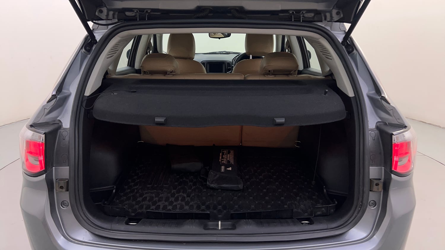 Used 2019 Jeep Compass Longitude (O) 1.4 Petrol AT Petrol Automatic interior DICKY INSIDE VIEW