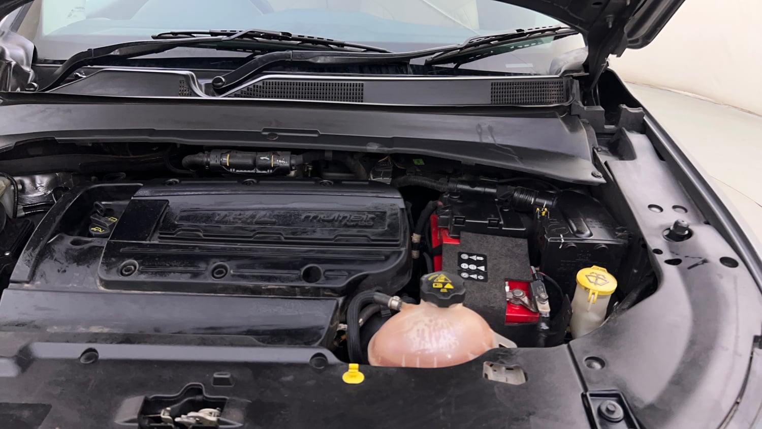 Used 2019 Jeep Compass Longitude (O) 1.4 Petrol AT Petrol Automatic engine ENGINE LEFT SIDE HINGE & APRON VIEW