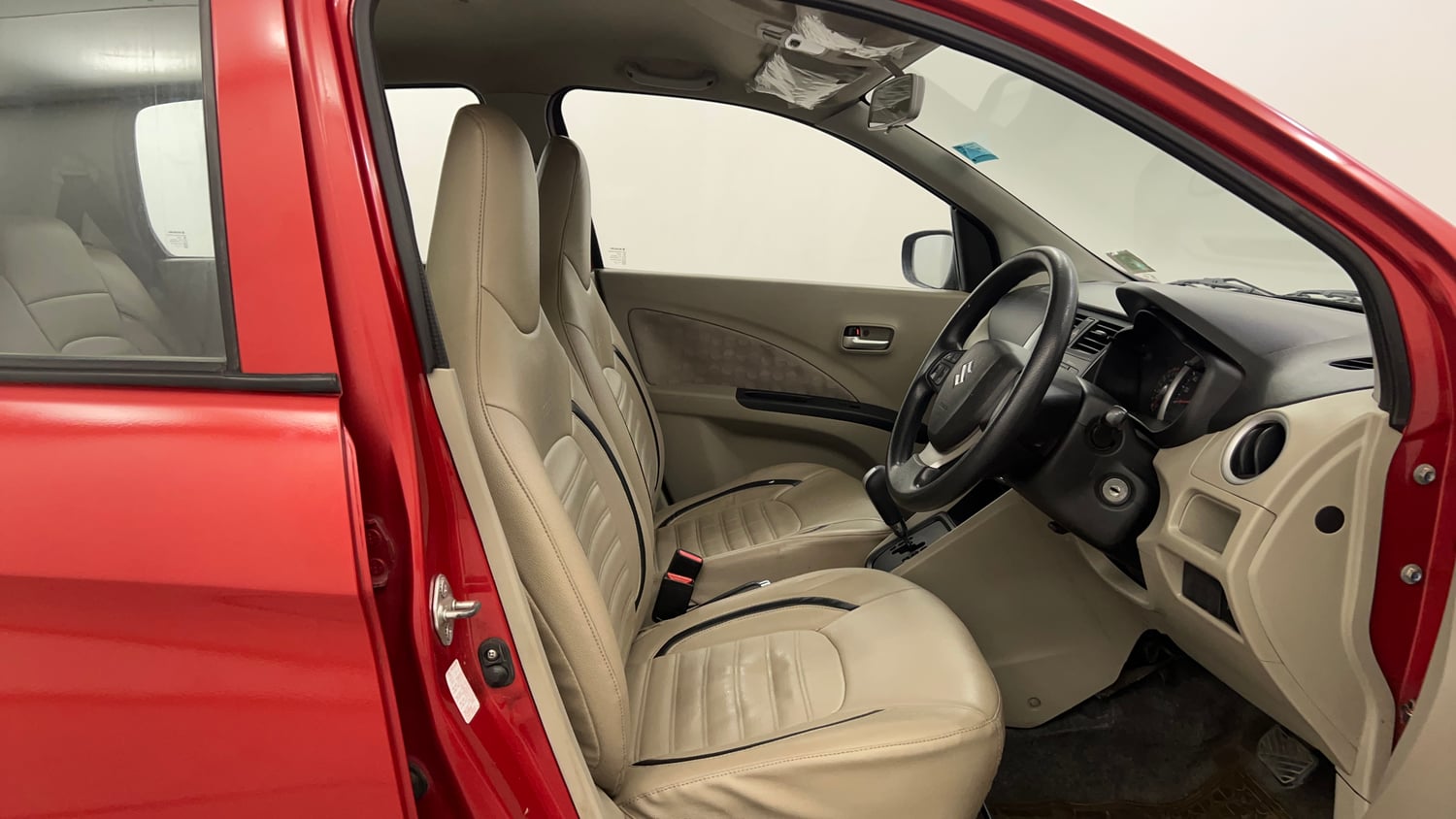 Used 2016 Maruti Suzuki Celerio ZXi AMT Petrol Automatic interior RIGHT SIDE FRONT DOOR CABIN VIEW
