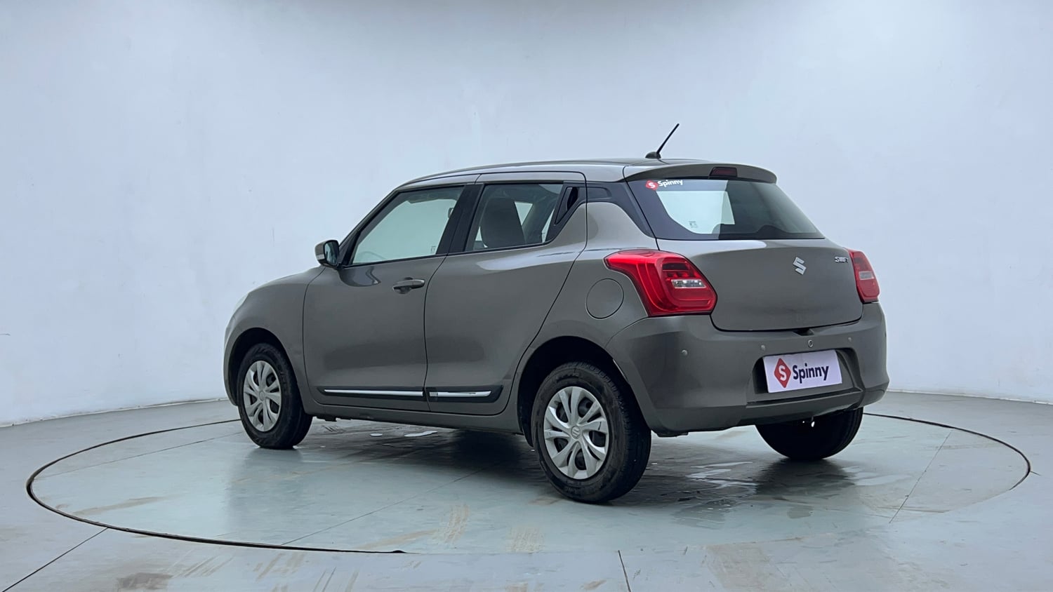 Used 2018 Maruti Suzuki Swift VXi AMT Petrol Automatic exterior LEFT REAR CORNER VIEW