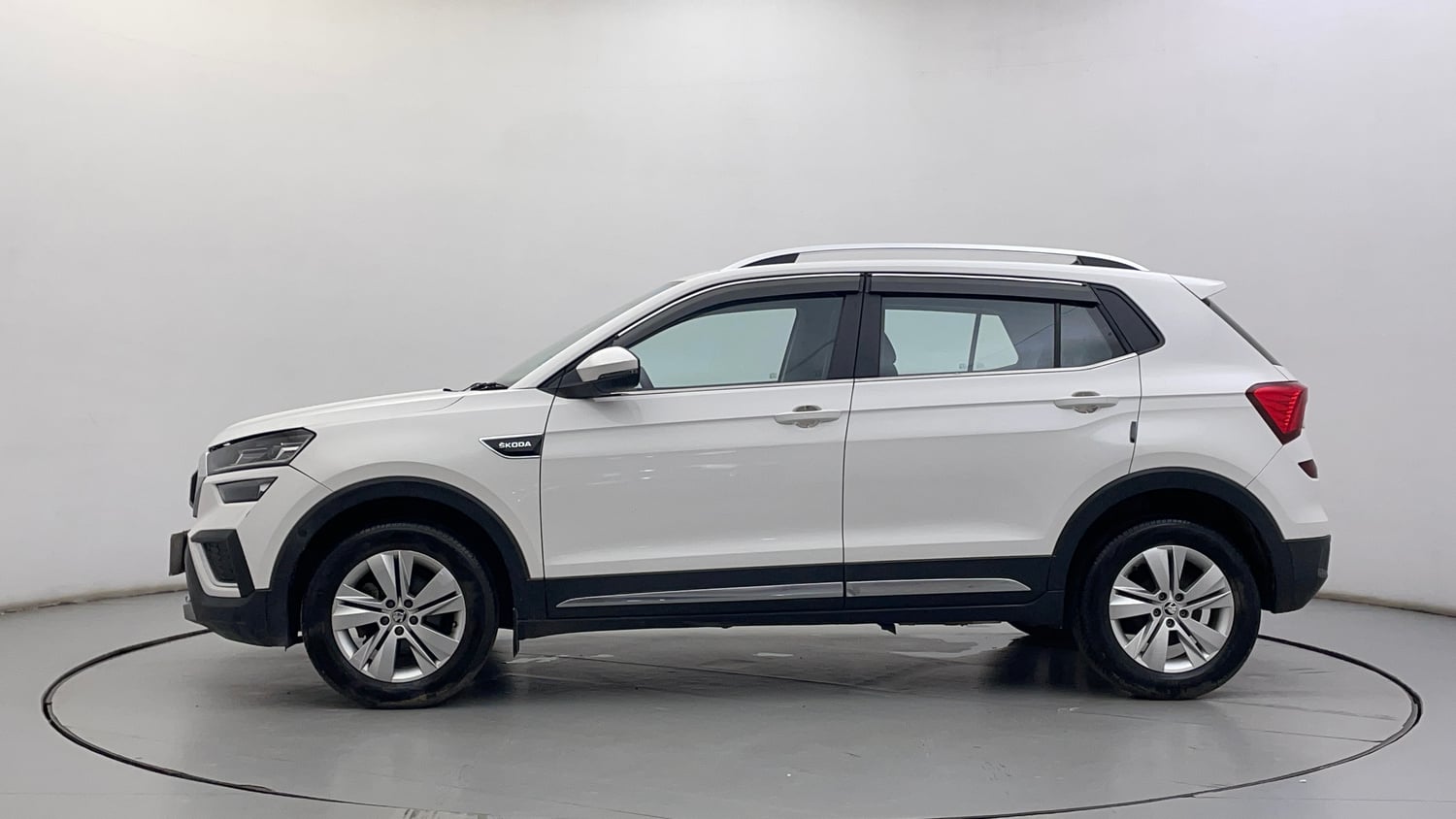 Used 2023 Skoda Kushaq Ambition 1.0L TSI MT Petrol Manual exterior LEFT SIDE VIEW