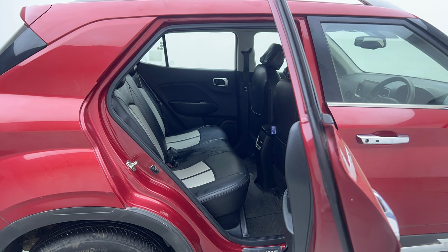 Used 2019 Hyundai Venue SX Plus 1.0 Turbo DCT Petrol Automatic interior RIGHT SIDE REAR DOOR CABIN VIEW