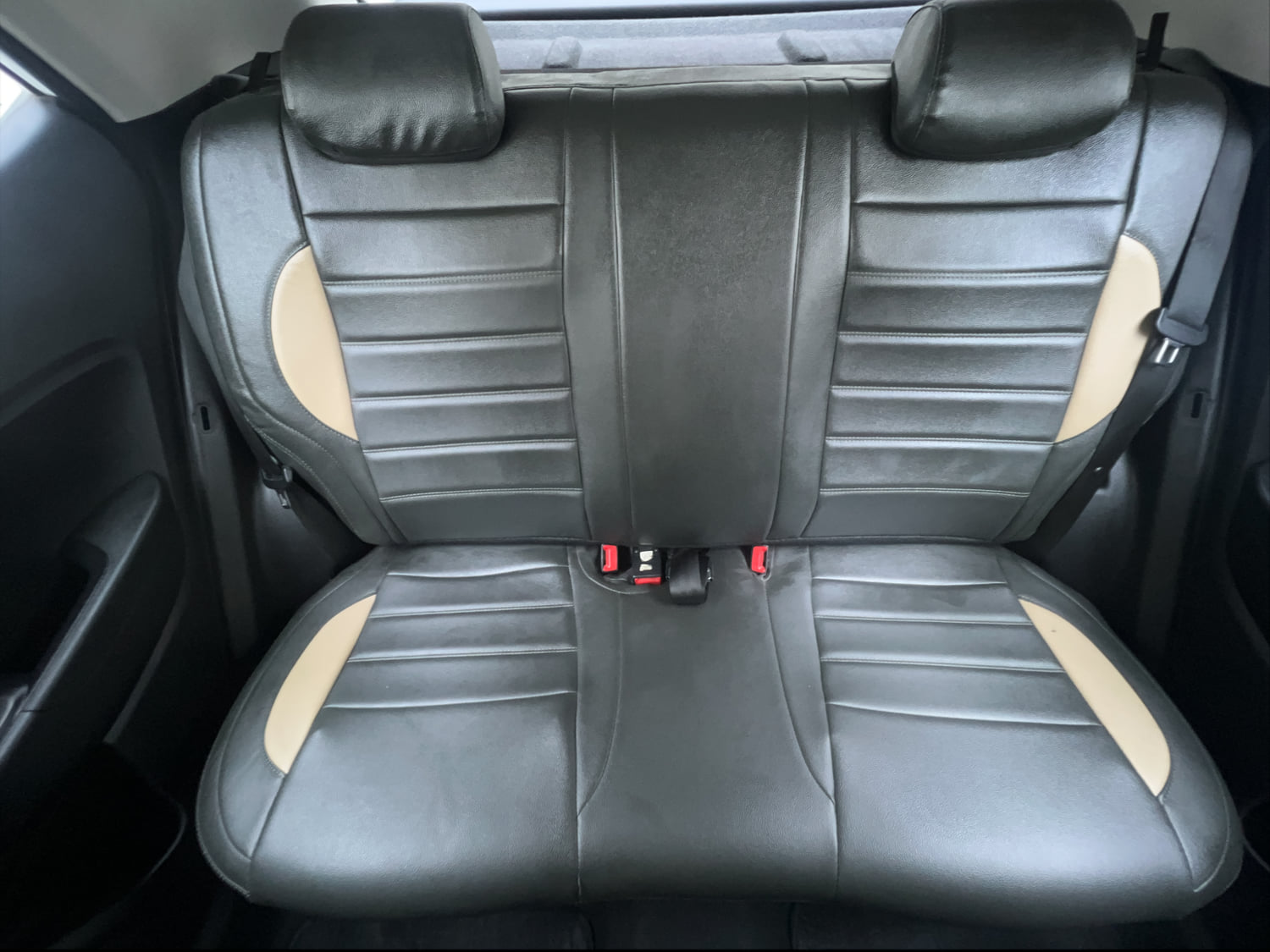 Used 2019 Hyundai Venue SX Plus 1.0 Turbo DCT Petrol Automatic interior REAR SEAT CONDITION VIEW