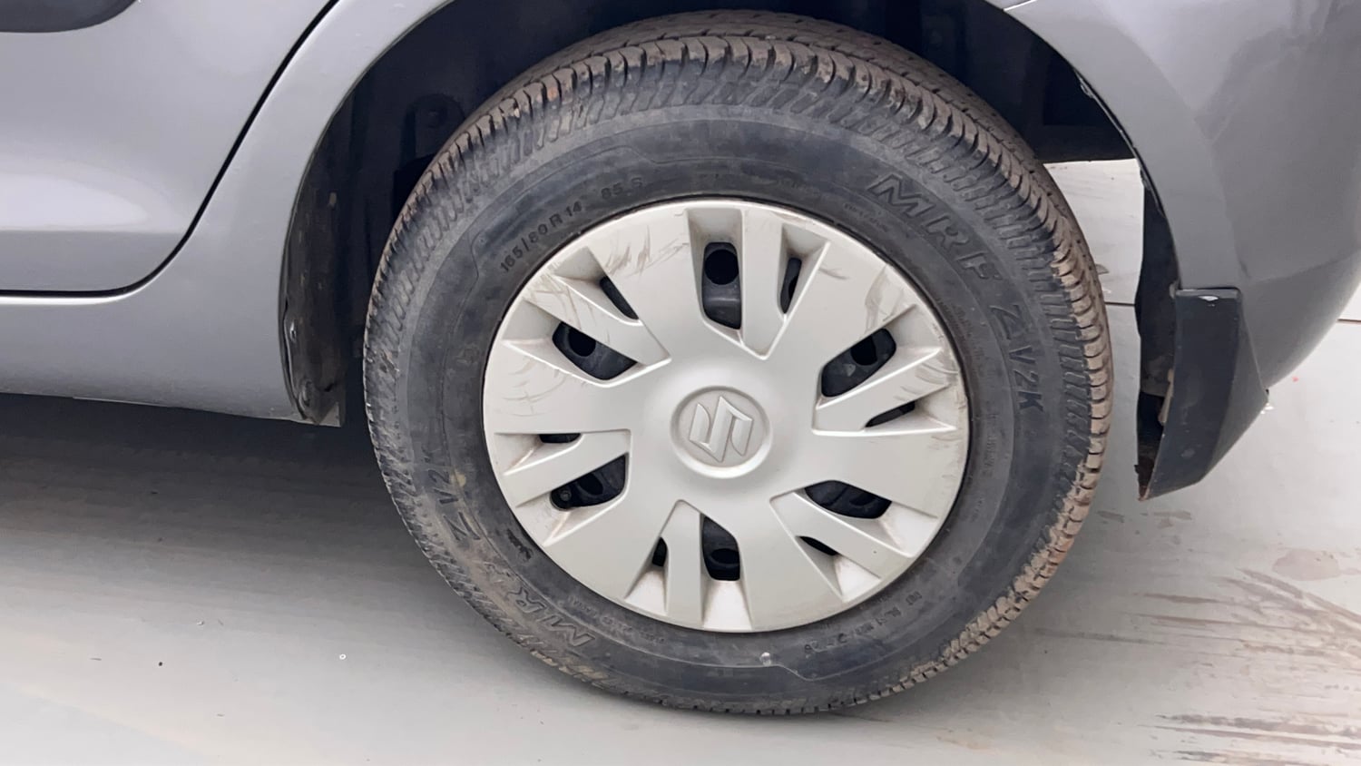 Used 2012 Maruti Suzuki Swift VXi Petrol Manual tyres LEFT REAR TYRE RIM VIEW