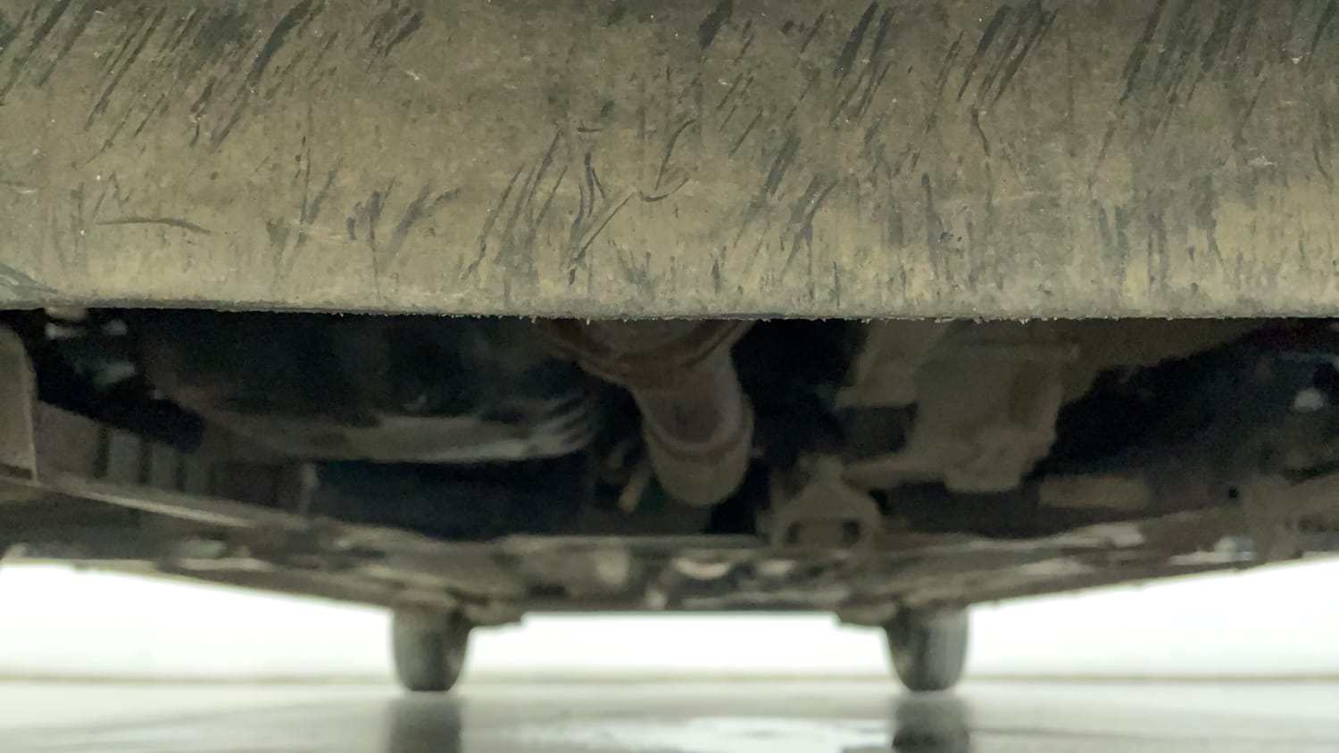 Used 2022 Tata Altroz XE Plus Petrol Petrol Manual extra FRONT LEFT UNDERBODY VIEW
