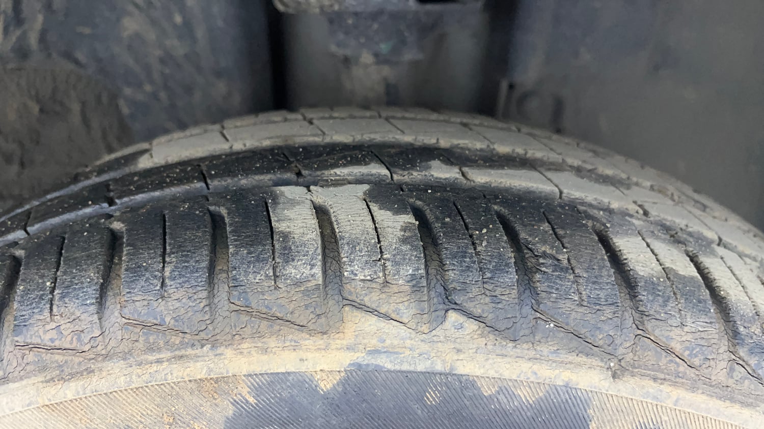 Used 2021 Renault Kwid RXT 1.0 Opt Petrol Manual tyres RIGHT FRONT TYRE TREAD VIEW