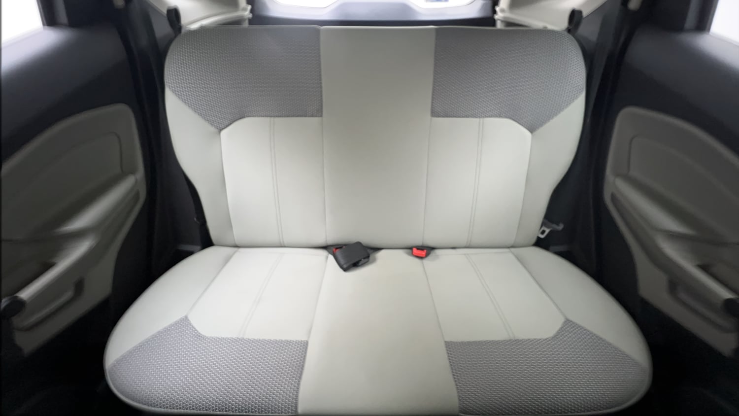 Used 2016 Ford EcoSport Ambiente 1.5L Ti-VCT Petrol Manual interior REAR SEAT CONDITION VIEW