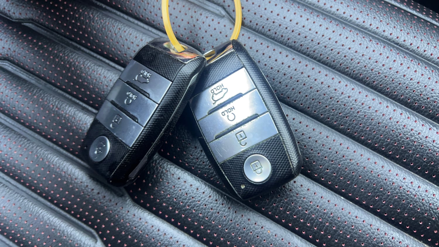 Used 2020 Kia Sonet GTX Plus 1.5 AT Diesel Automatic extra CAR KEY VIEW
