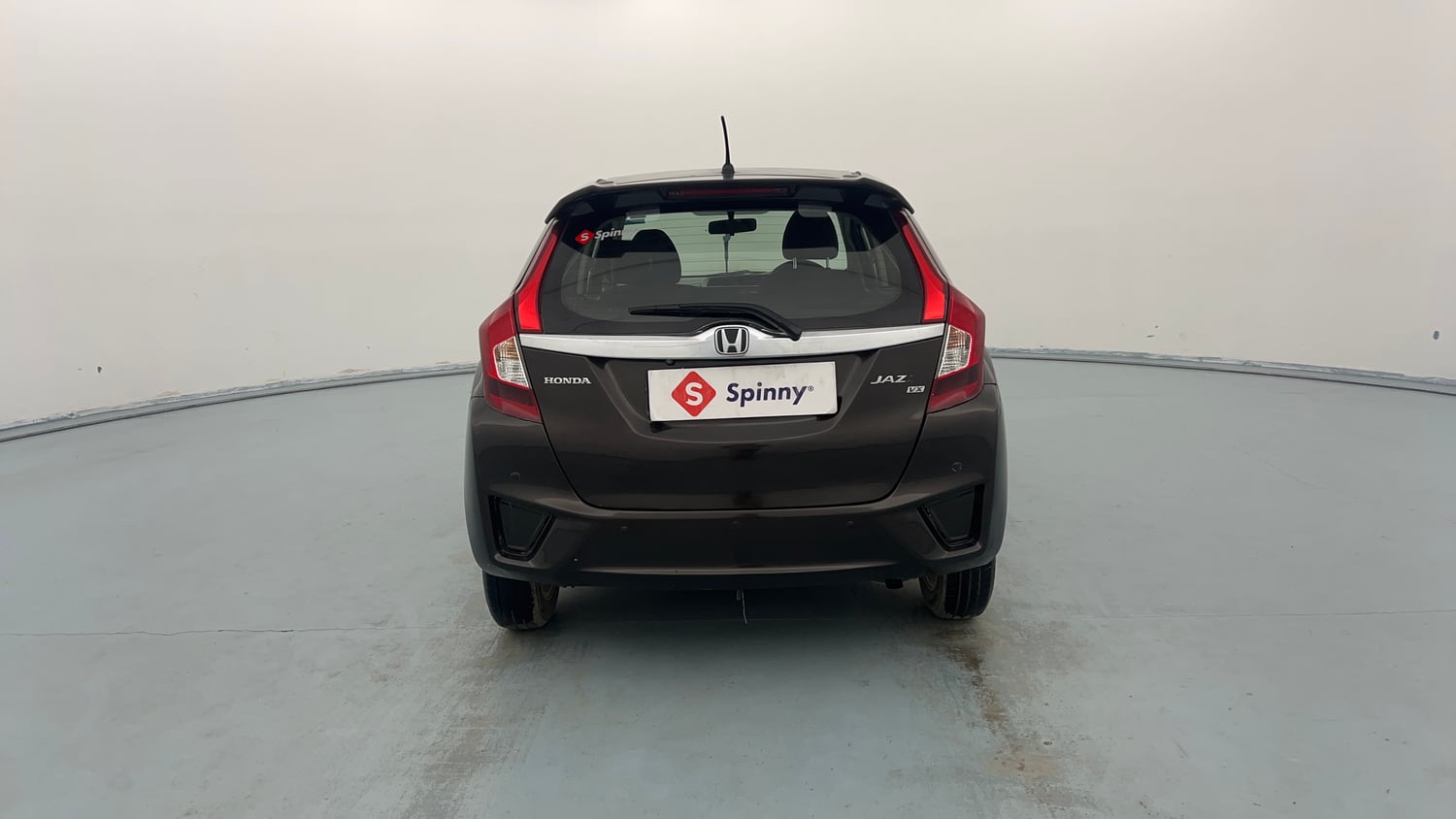 Used 2016 Honda Jazz VX Petrol Petrol Manual exterior BACK VIEW