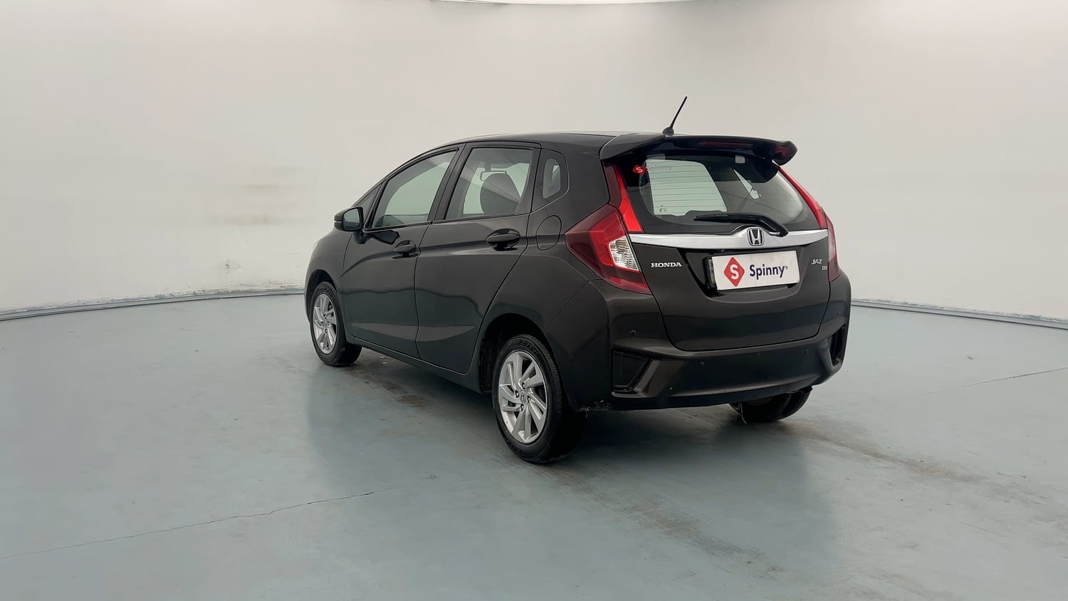 Used 2016 Honda Jazz VX Petrol Petrol Manual exterior LEFT REAR CORNER VIEW