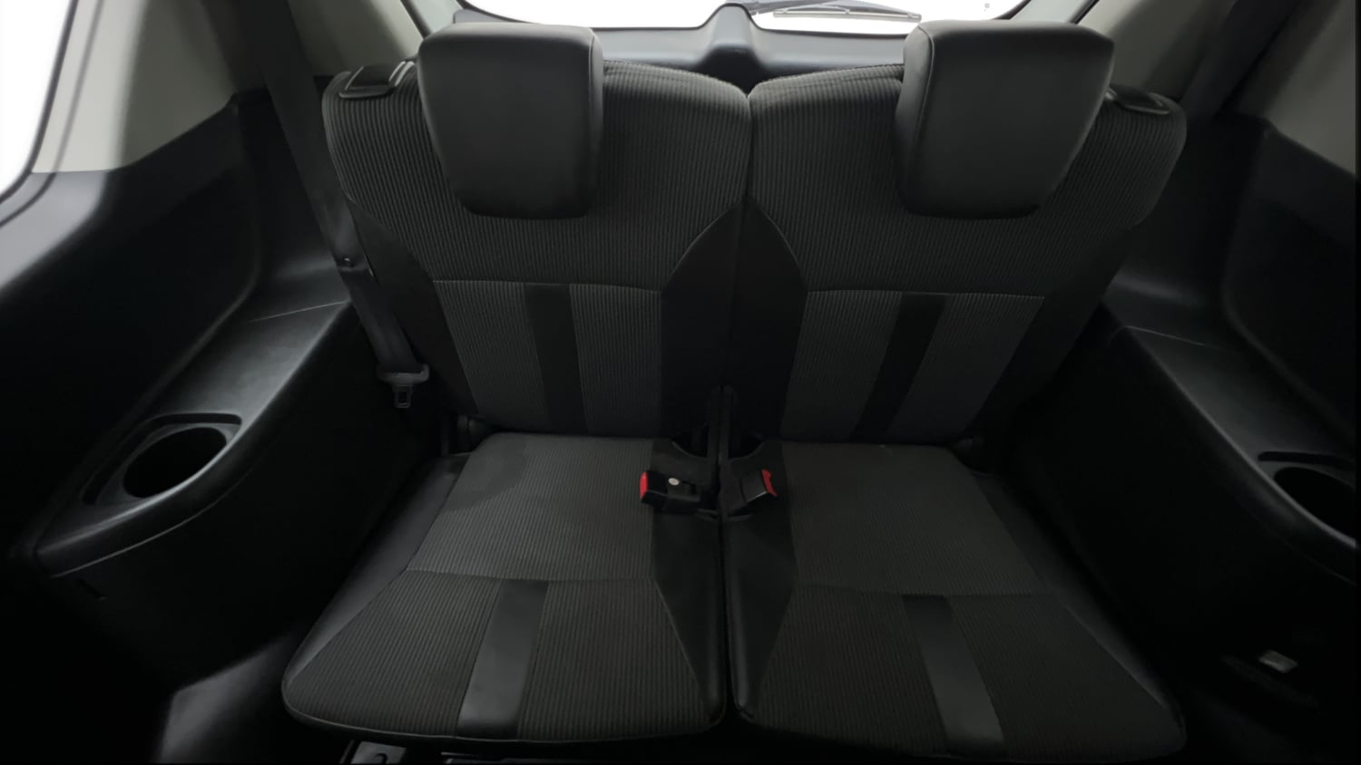 Used 2024 Maruti Suzuki XL6 Zeta MT CNG Cng Manual interior THIRD ROW SEAT