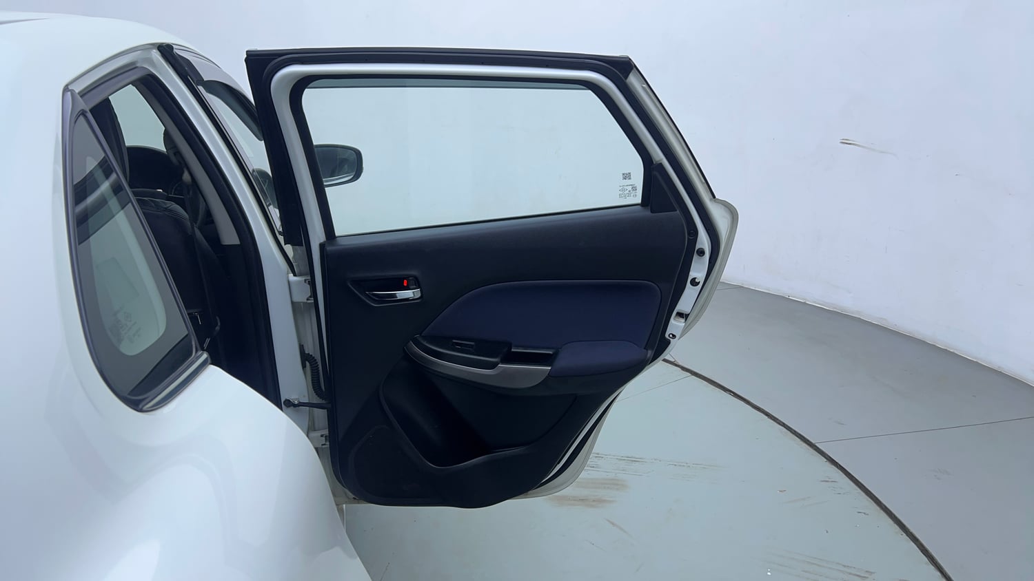 Used 2019 Maruti Suzuki Baleno Zeta Petrol Manual interior RIGHT REAR DOOR OPEN VIEW
