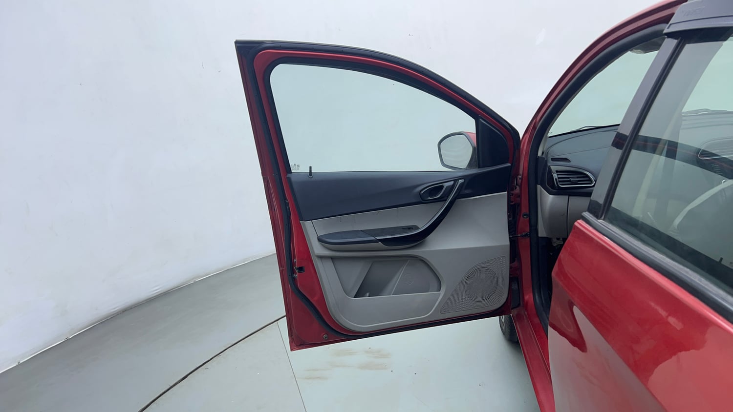 Used 2019 Tata Tiago Revotron XZ w/o Alloy Petrol Manual interior LEFT FRONT DOOR OPEN VIEW