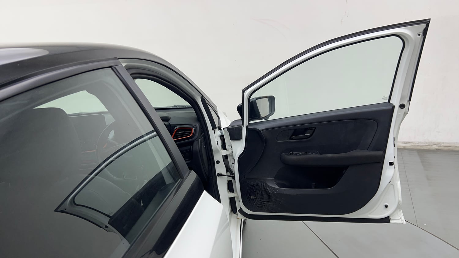 Used 2025 Tata Altroz Racer R2 Petrol Manual interior RIGHT FRONT DOOR OPEN VIEW