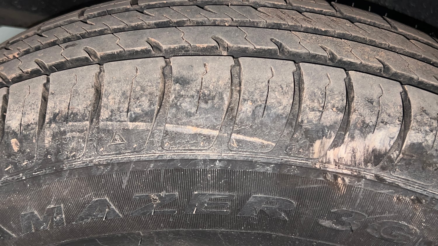 Used 2023 Maruti Suzuki Swift VXi Petrol Manual tyres RIGHT REAR TYRE TREAD VIEW