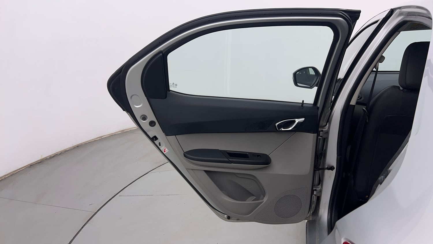 Used 2019 Tata Tiago Revotron XZ w/o Alloy Petrol Manual interior LEFT REAR DOOR OPEN VIEW