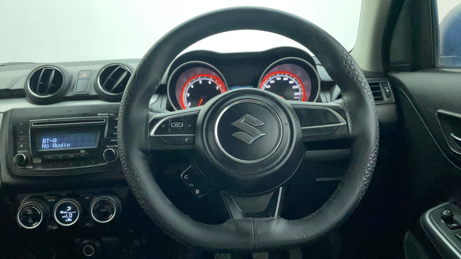 Used 2021 Maruti Suzuki Swift ZXi Petrol Manual interior STEERING VIEW