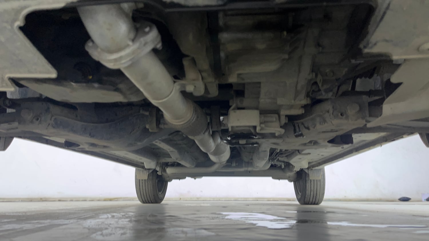 Used 2022 Tata Nexon XMA Petrol Automatic extra FRONT LEFT UNDERBODY VIEW