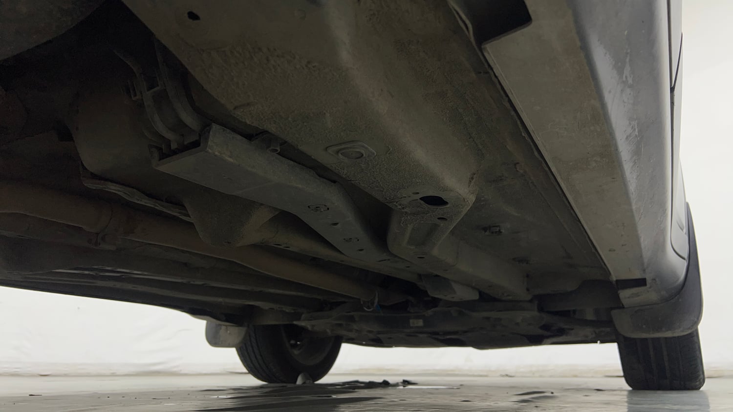 Used 2019 Jeep Compass Limited Plus Petrol AT Petrol Automatic extra REAR RIGHT UNDERBODY VIEW
