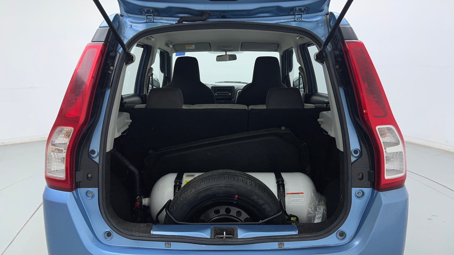 Used 2022 Maruti Suzuki Wagon R VXI 1.0 CNG Cng Manual interior DICKY INSIDE VIEW
