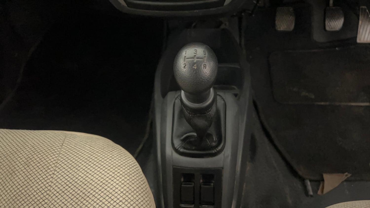 Used 2018 Maruti Suzuki Alto 800 VXi Petrol Manual interior GEAR  KNOB VIEW