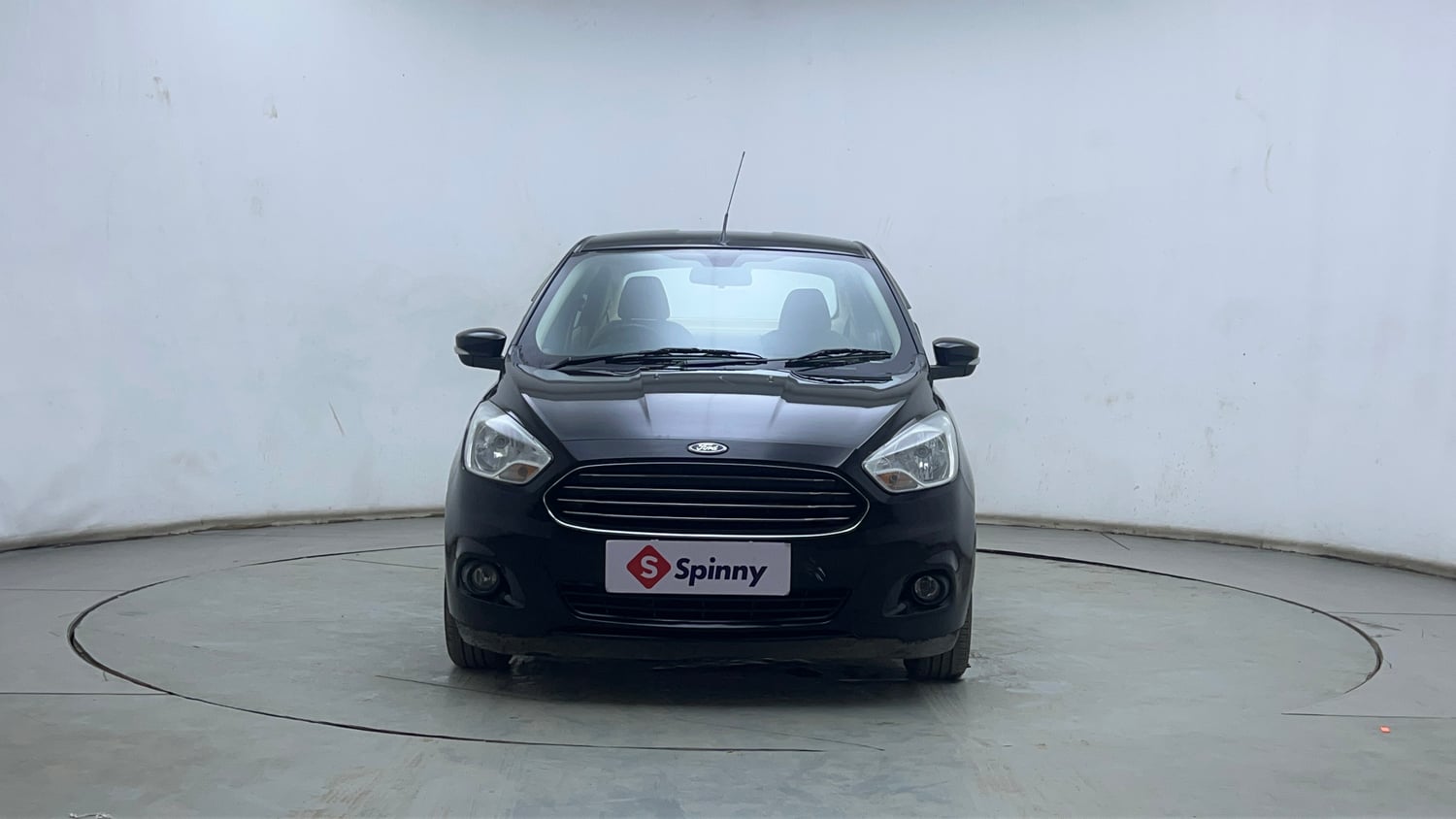 Used 2017 Ford Figo Aspire Titanium 1.2 Ti-VCT Petrol Manual exterior FRONT VIEW
