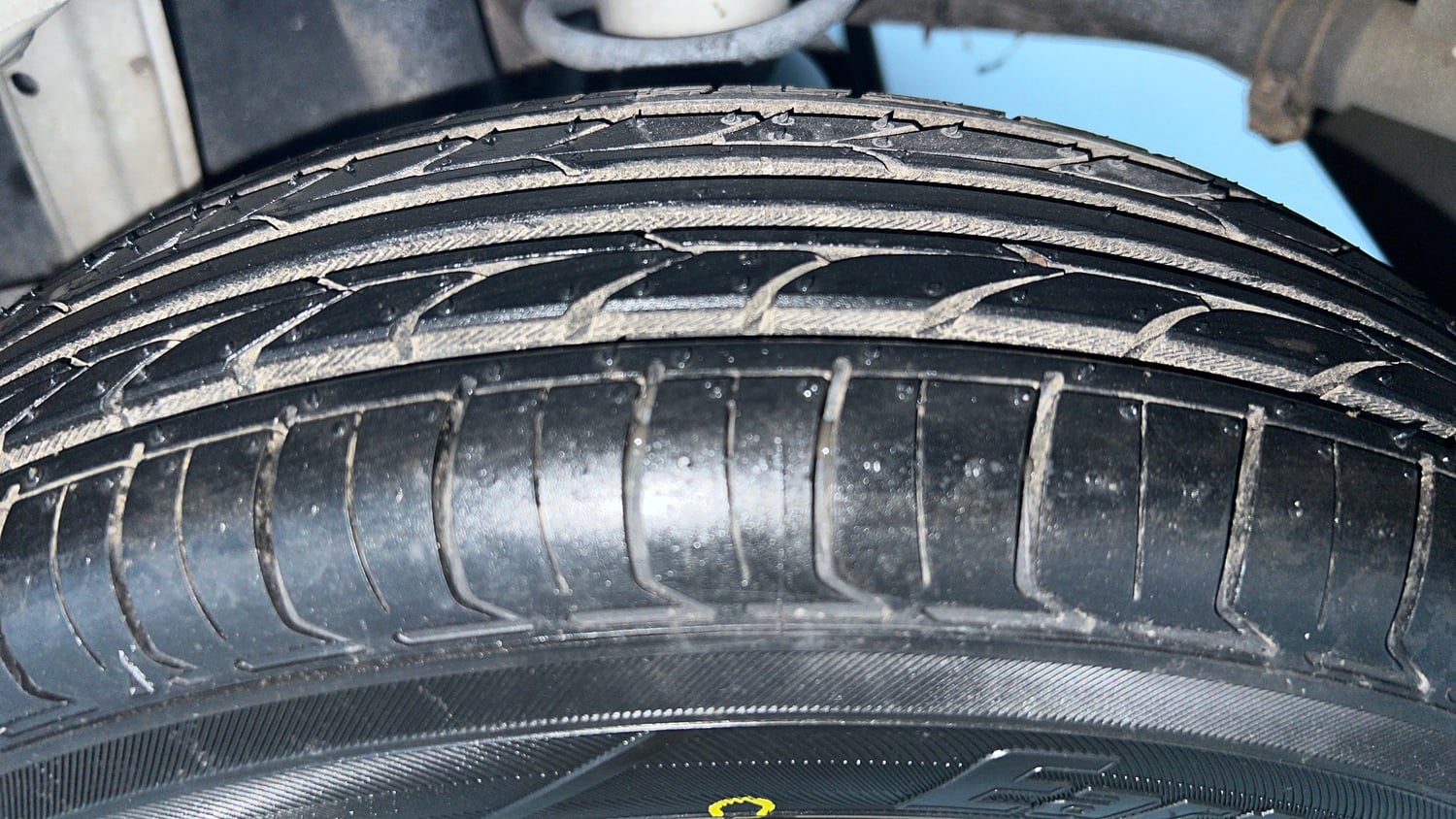 Used 2013 Maruti Suzuki Alto 800 Vxi Petrol Manual tyres LEFT REAR TYRE TREAD VIEW