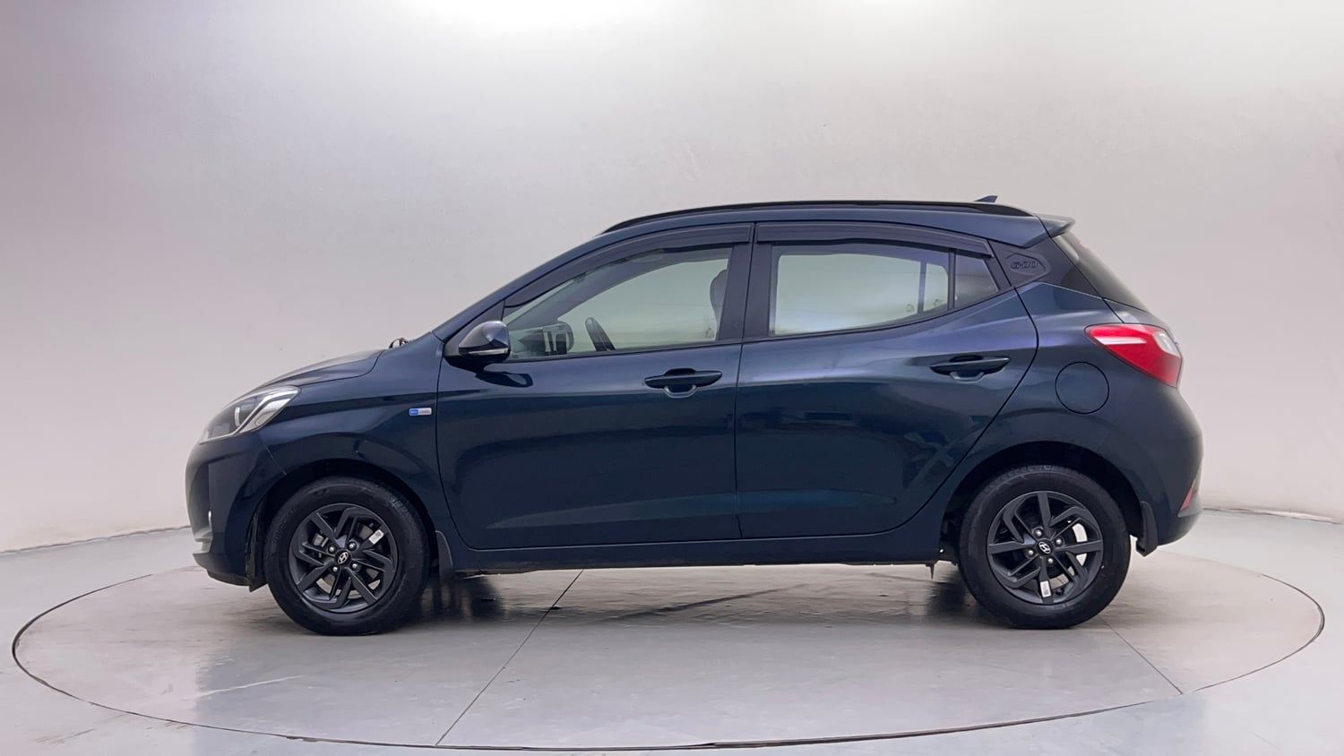Used 2021 Hyundai Grand i10 Nios Sportz AMT 1.2 CRDi Diesel Automatic exterior LEFT SIDE VIEW