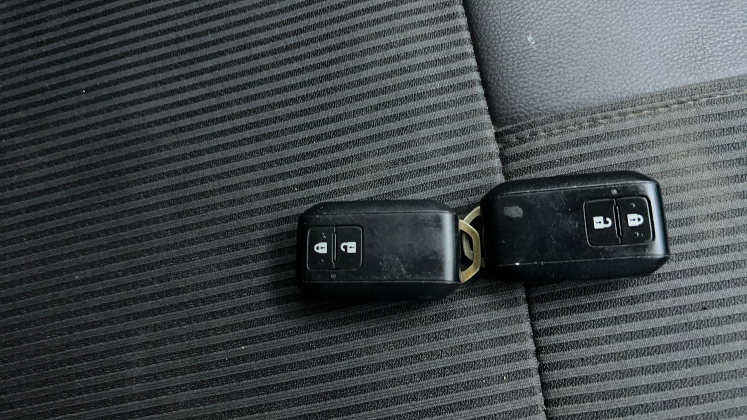 Used 2024 Maruti Suzuki XL6 Zeta MT CNG Cng Manual extra CAR KEY VIEW