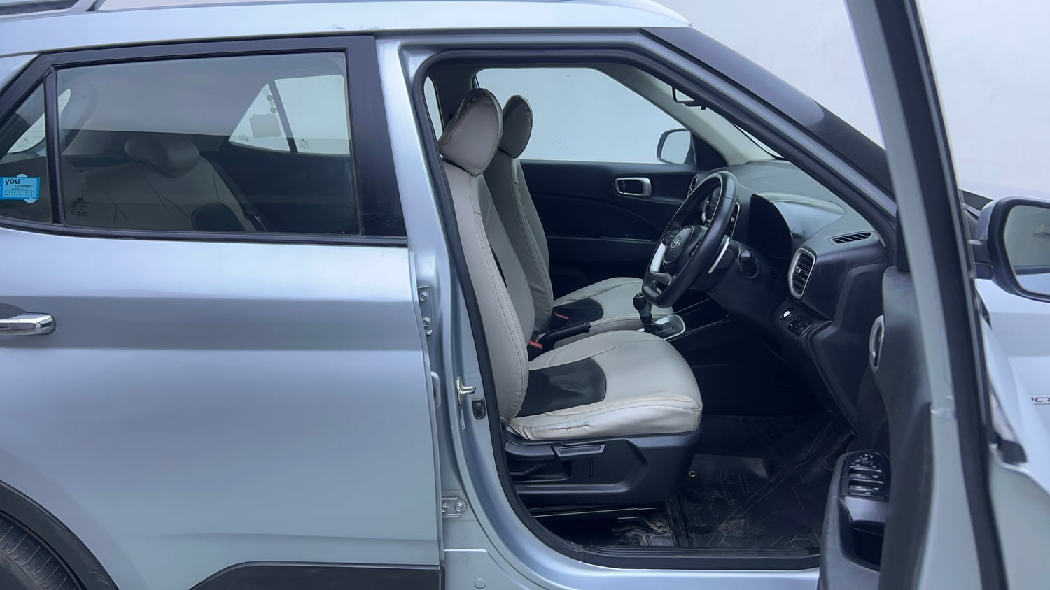 Used 2021 Hyundai Venue SX Plus 1.0 Turbo DCT Petrol Automatic interior RIGHT SIDE FRONT DOOR CABIN VIEW