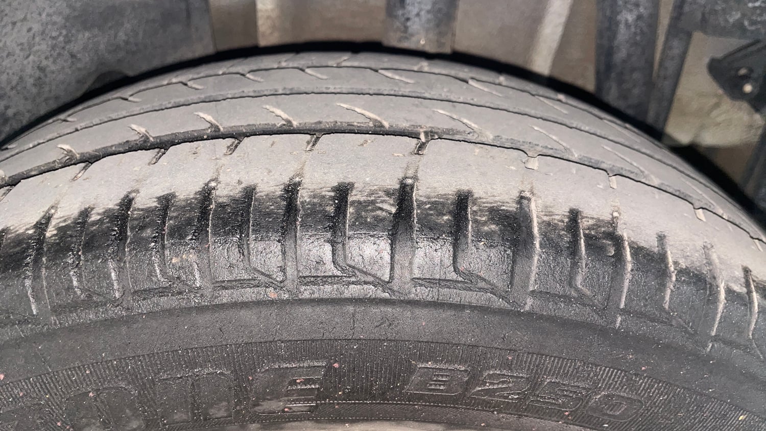 Used 2017 Tata Tiago Revotron XZA Petrol Automatic tyres LEFT REAR TYRE TREAD VIEW