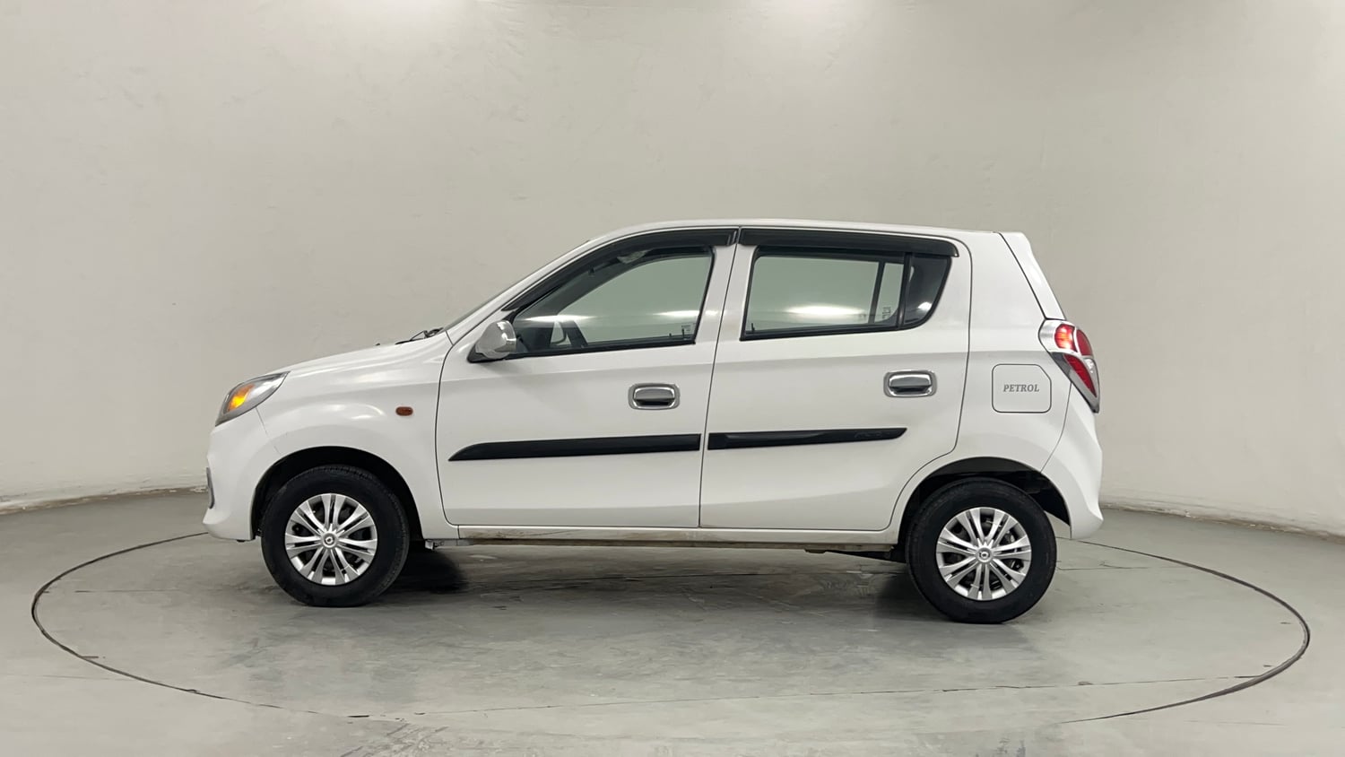 Used 2016 Maruti Suzuki Alto 800 VXi Petrol Manual exterior LEFT SIDE VIEW
