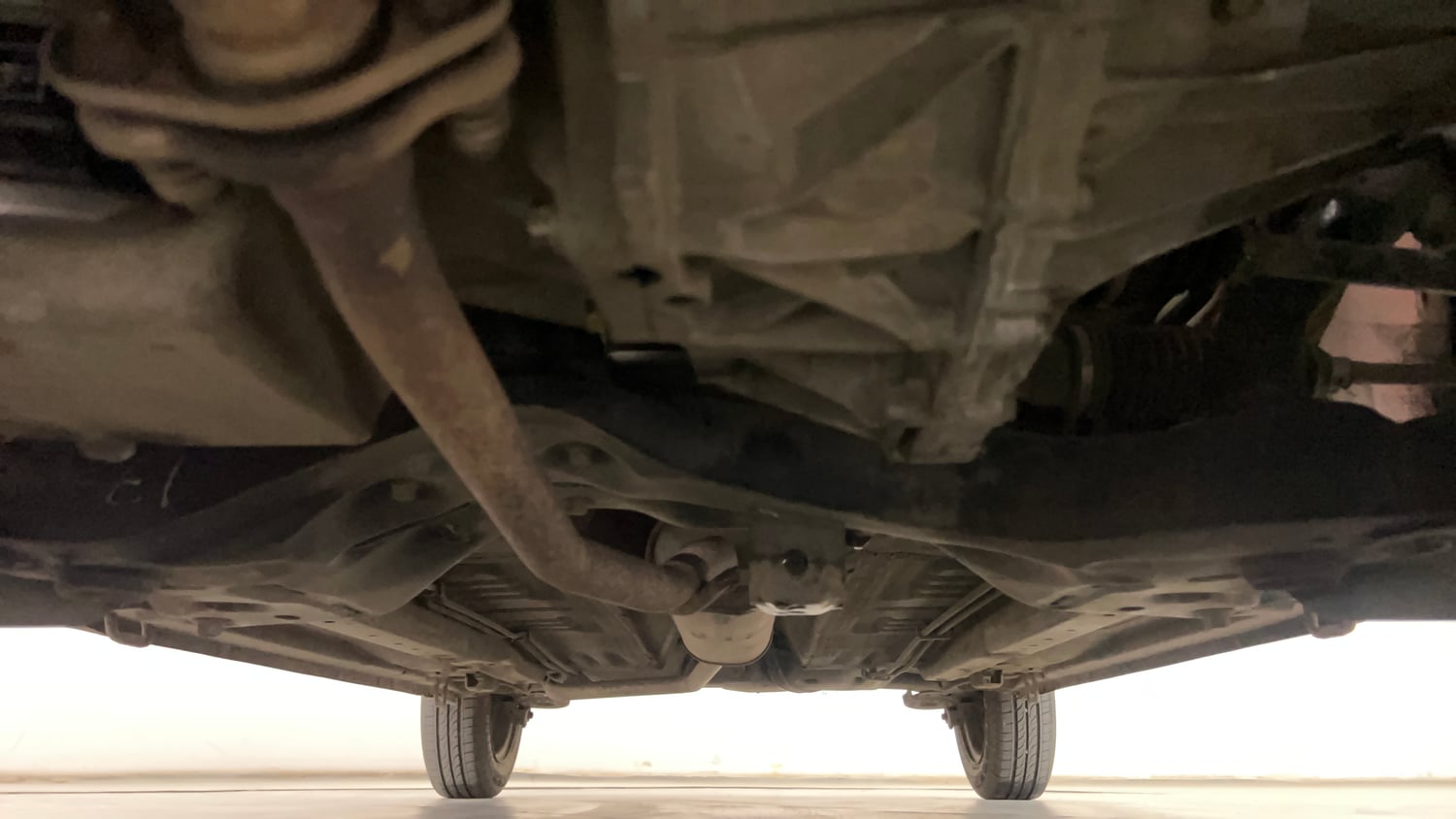 Used 2016 Maruti Suzuki Celerio ZXi AMT Petrol Automatic extra FRONT LEFT UNDERBODY VIEW