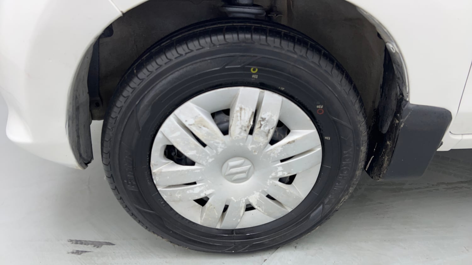 Used 2013 Maruti Suzuki Alto 800 Vxi Petrol Manual tyres LEFT FRONT TYRE RIM VIEW