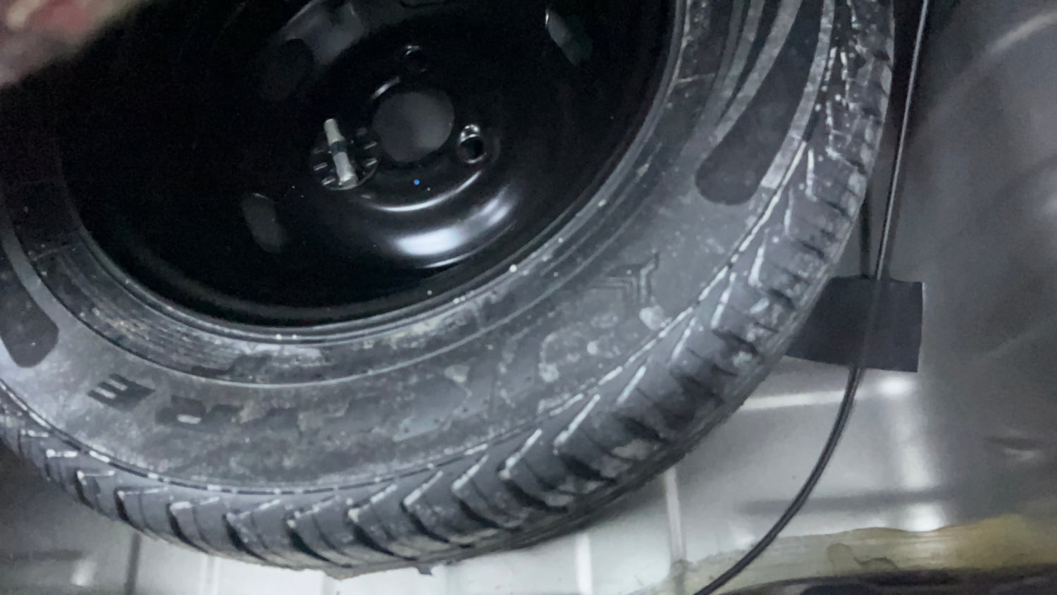 Used 2018 Renault Kwid 1.0 RXT AMT Petrol Automatic tyres SPARE TYRE VIEW