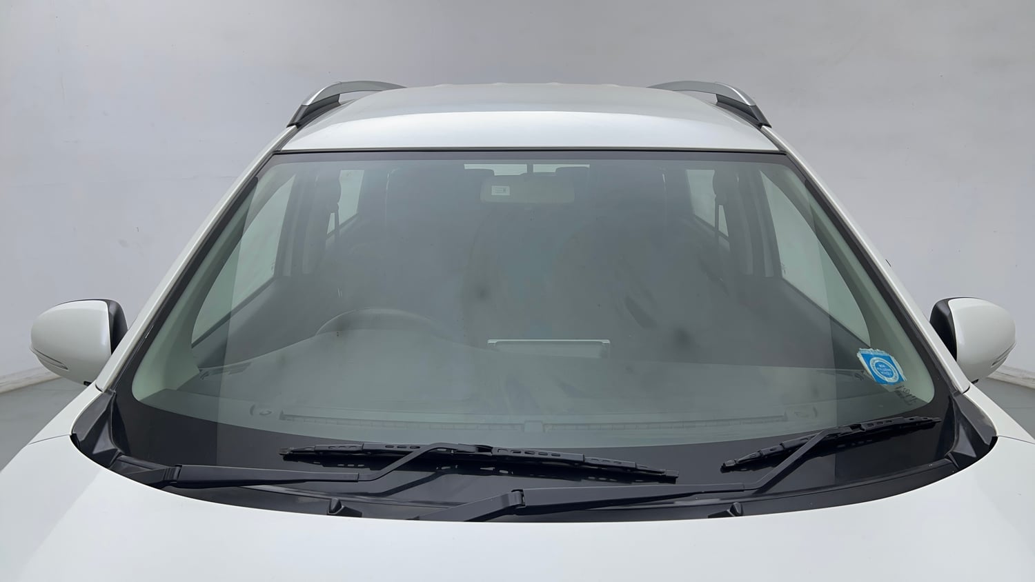 Used 2024 Maruti Suzuki XL6 Zeta MT CNG Cng Manual exterior FRONT WINDSHIELD VIEW