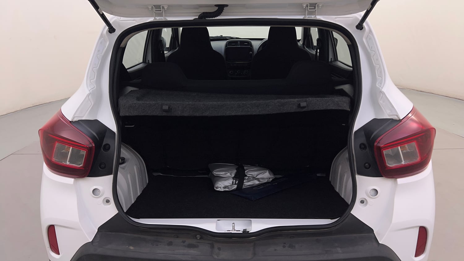 Used 2022 Renault Kwid RXT 1.0 AMT Petrol Automatic interior DICKY INSIDE VIEW