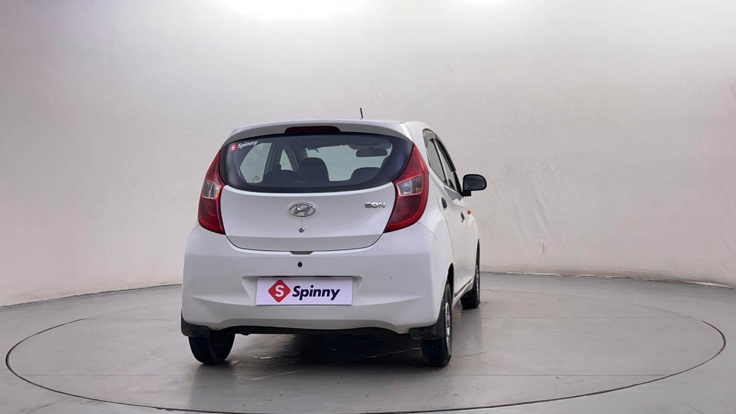 Used 2017 Hyundai Eon Era + Petrol Manual exterior RIGHT REAR CORNER VIEW