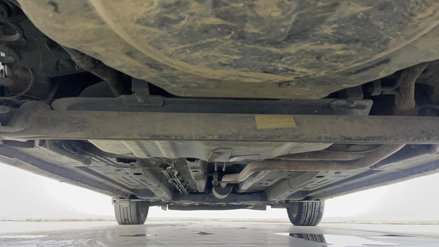 Used 2022 Tata Altroz XZ Petrol Petrol Manual extra REAR UNDERBODY VIEW (TAKEN FROM REAR)