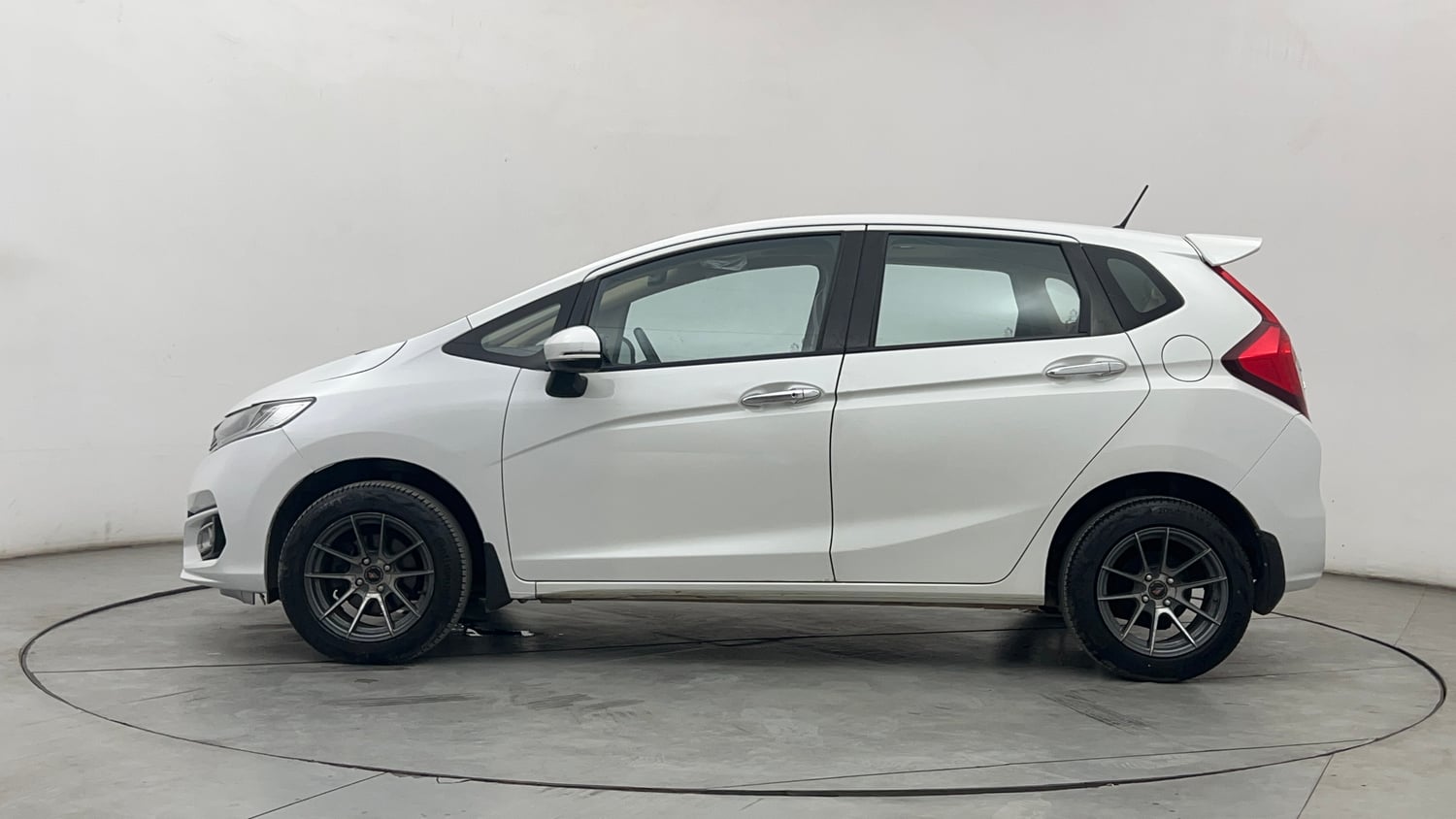 Used 2020 Honda Jazz ZX Petrol Manual exterior LEFT SIDE VIEW